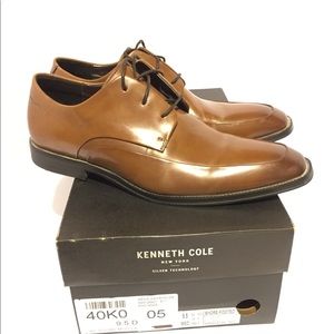 Kenneth Cole shore footed men’s dress shoe